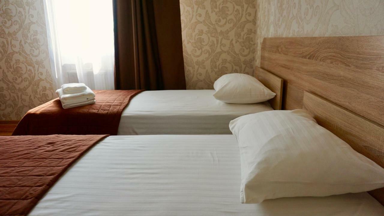 Zhuliany City Hotel Gatnoye Bagian luar foto
