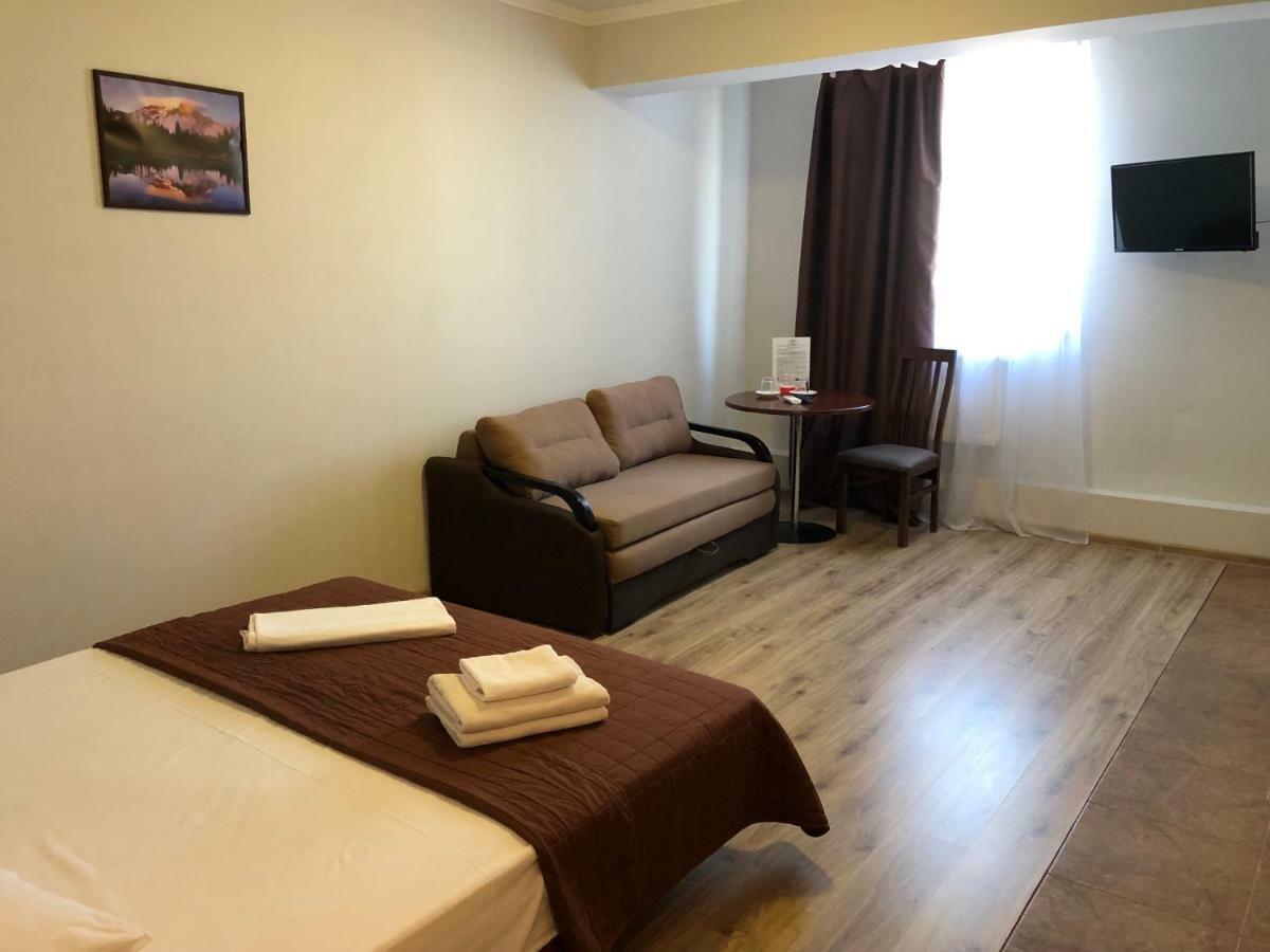 Zhuliany City Hotel Gatnoye Bagian luar foto