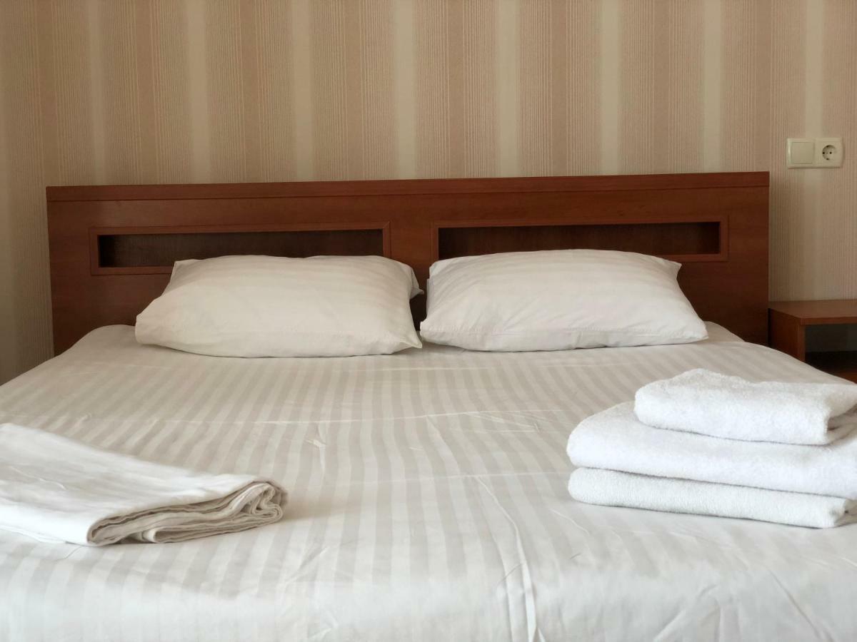 Zhuliany City Hotel Gatnoye Bagian luar foto